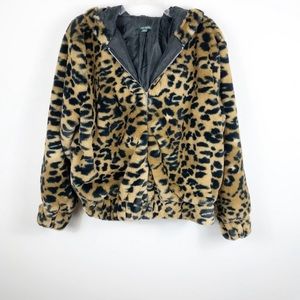Wild Fable Leopard Print Comfy Furry Jacke…
